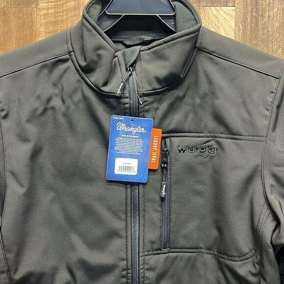 WRANGLER - Trail Jacket in Black - Picture 4 of 7